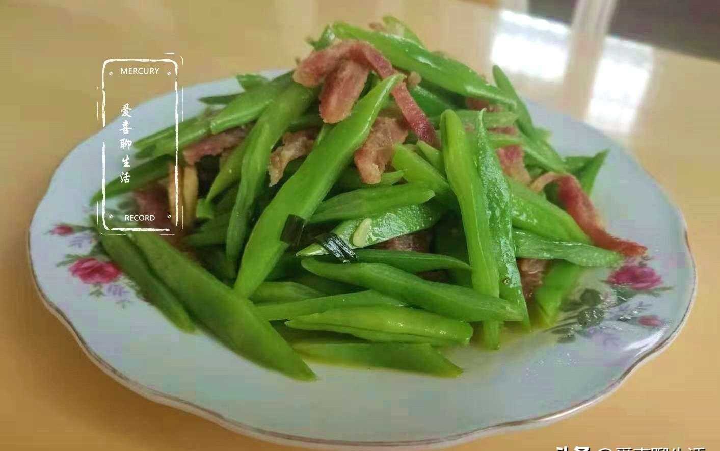 芸豆和它一起炒，营养全易消化，鲜嫩翠绿又入味，全家大小都爱吃