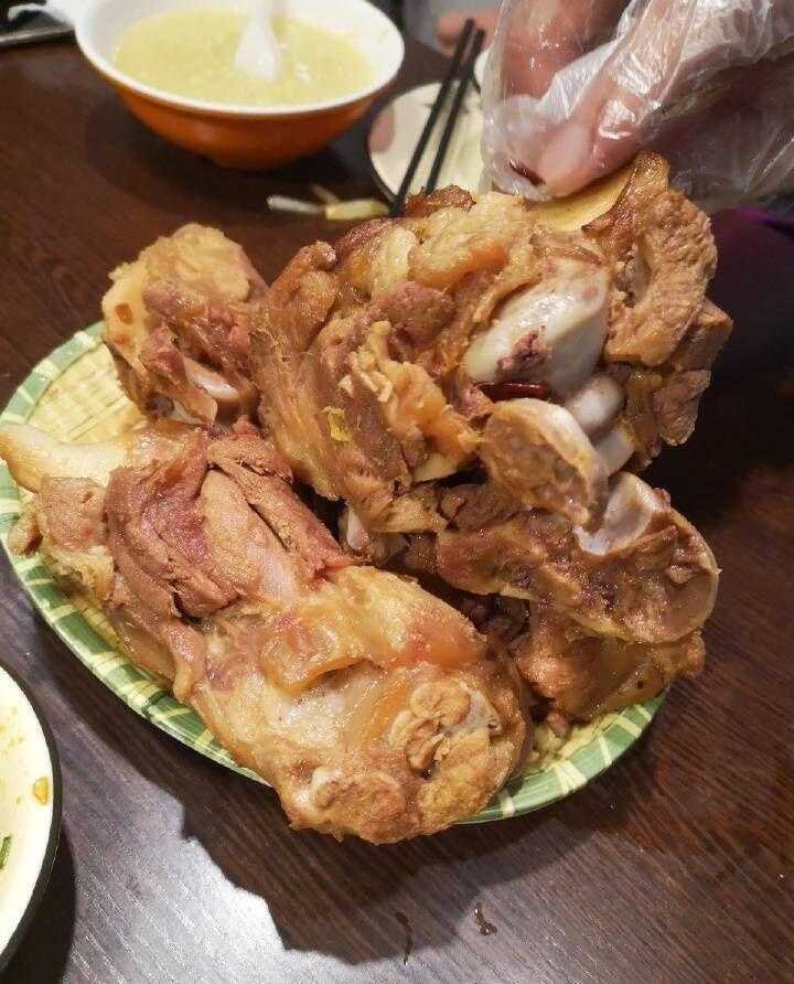 酱骨_95号酱骨 一块豆腐_酱大骨做法