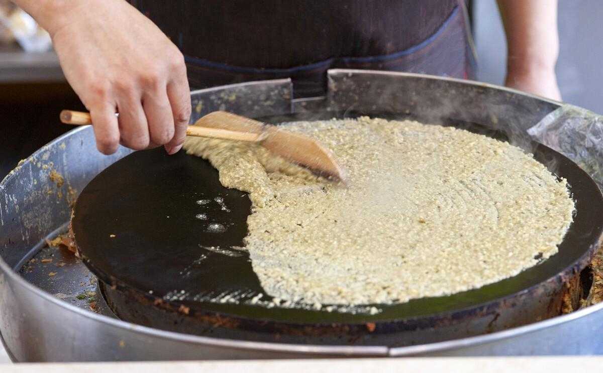 煎饼果子_煎饼王和煎饼哥哪个好_煎饼哥煎饼