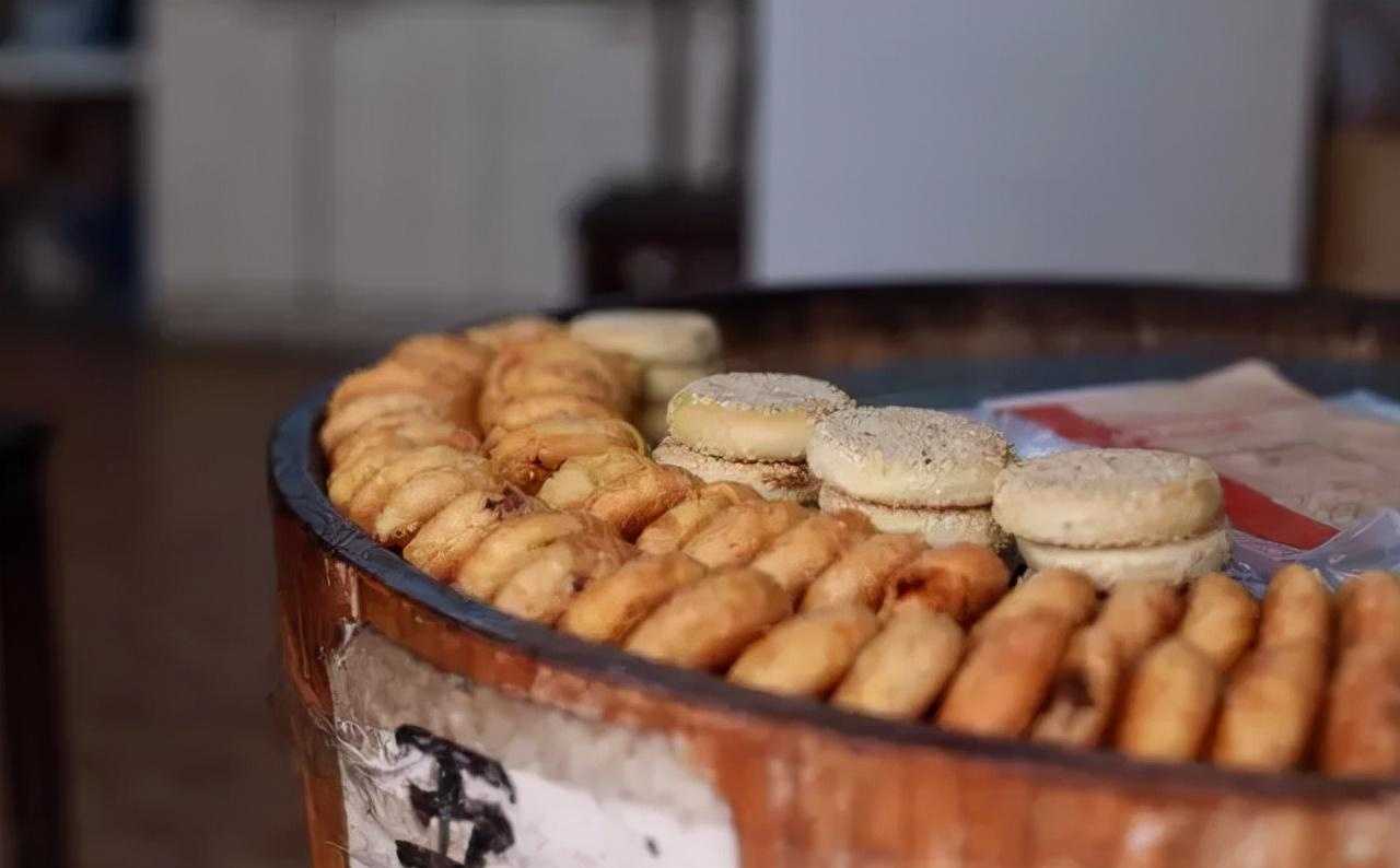 星巴克月饼月饼特色 文化_哈根达斯心心相印月饼礼盒 两个冰淇淋 一个月饼_月饼