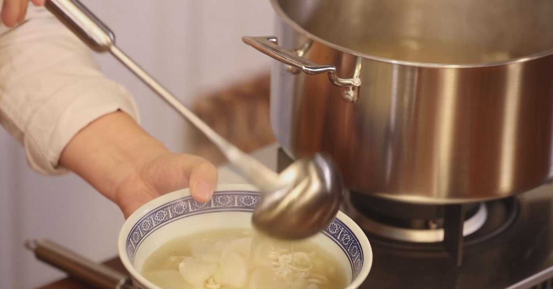 土豆牛肉盖浇面图片_土豆牛肉盖浇面_牛肉面