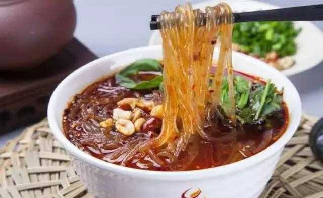 卤肉卷熏肉大饼_石家庄半边天大饼熏肉_滕州大饼机,大饼机,吊饼机价位