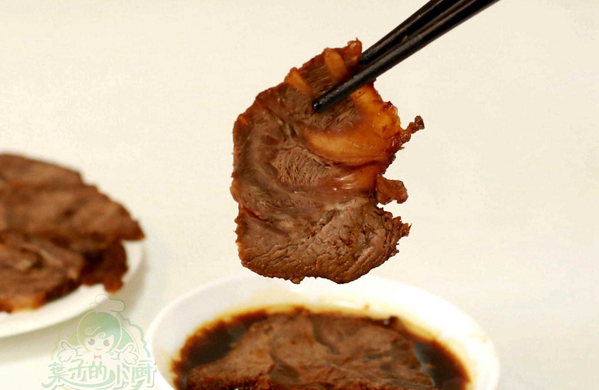 酱牛肉_牛肉蘑菇酱的做法_牛肉炒酱的做法