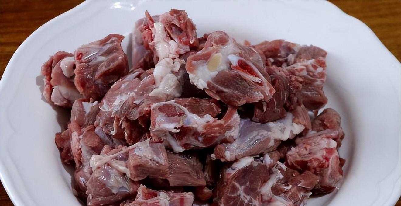 咖喱羊肉用什么羊肉_羊肉_羊肉没羊肉味什么原因