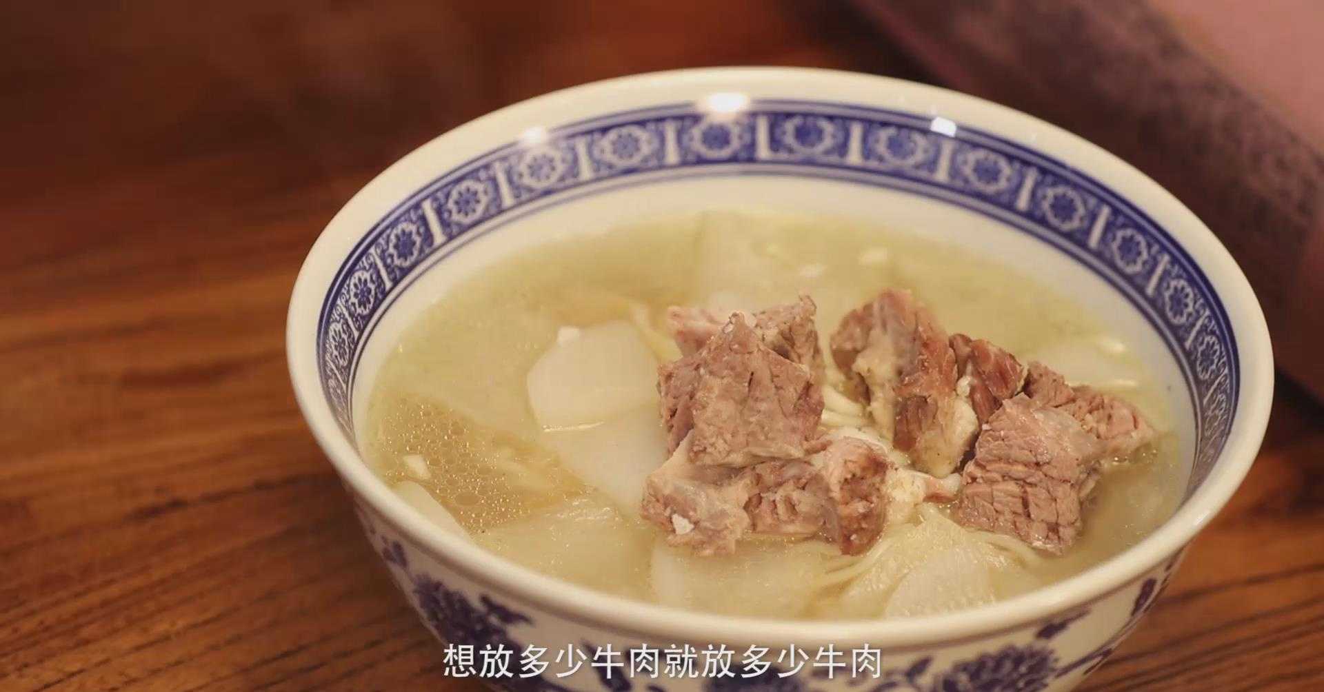 牛肉面_土豆牛肉盖浇面图片_土豆牛肉盖浇面