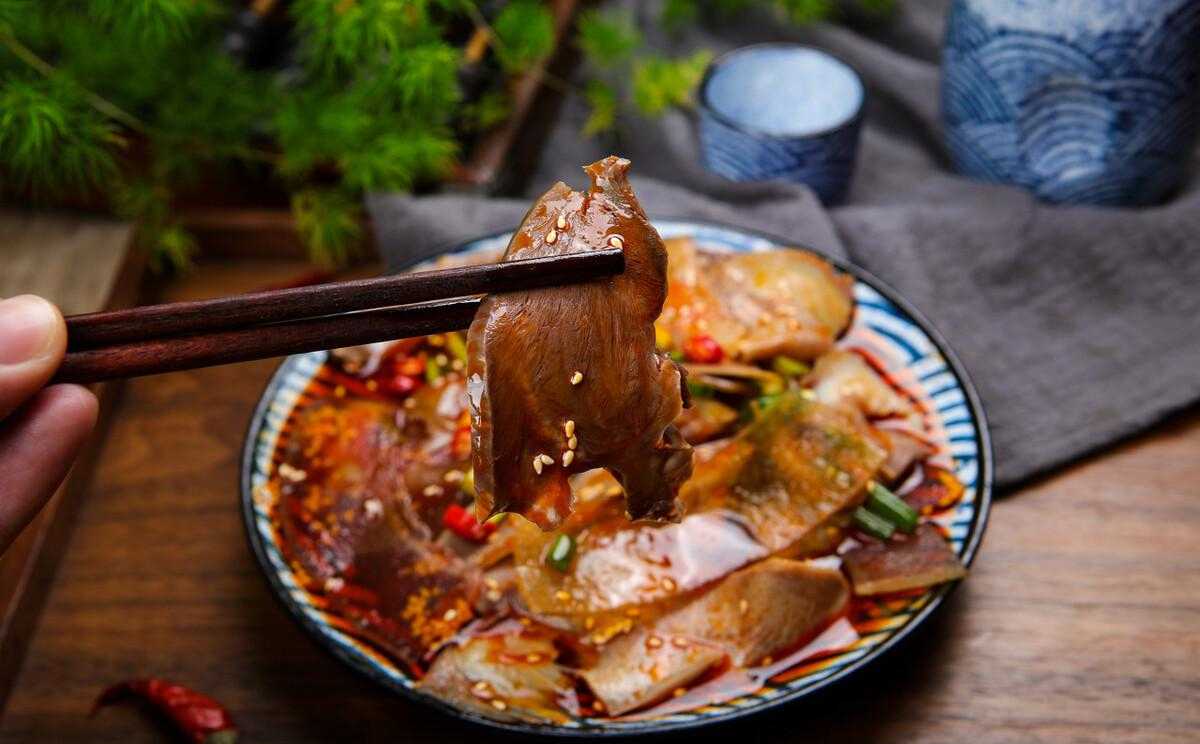 夫妻肺片_左下肺斑片索条影_肺肉瘤样癌鹤蟾片