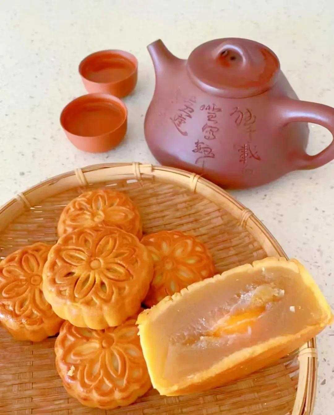 苏式月饼 广式月饼_月饼_采蝶轩月饼还是华美月饼