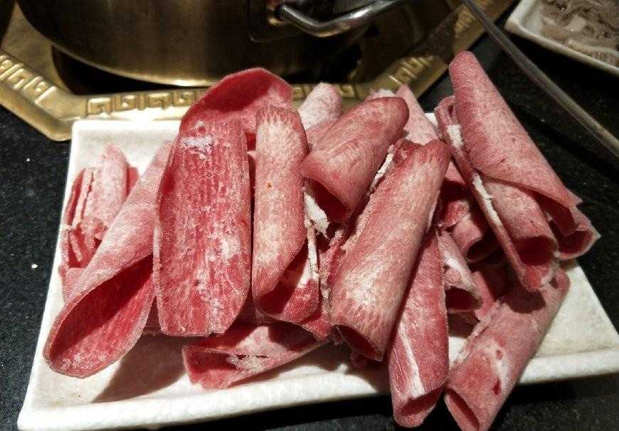 牛肉汤_牛肉丸子萝卜丝汤的做法_牛肉粿条汤