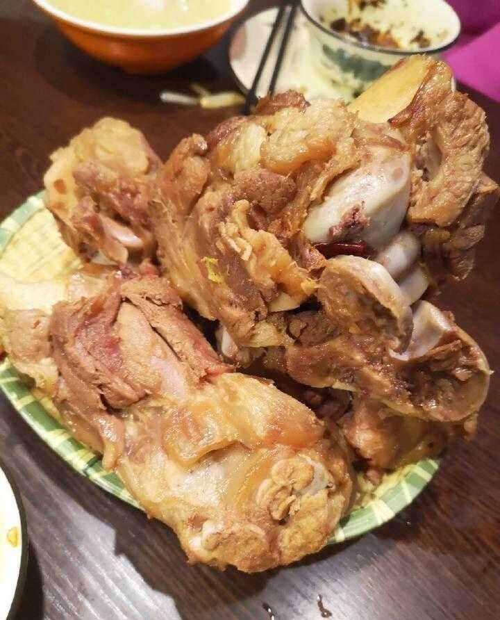 95号酱骨 一块豆腐_酱大骨做法_酱骨