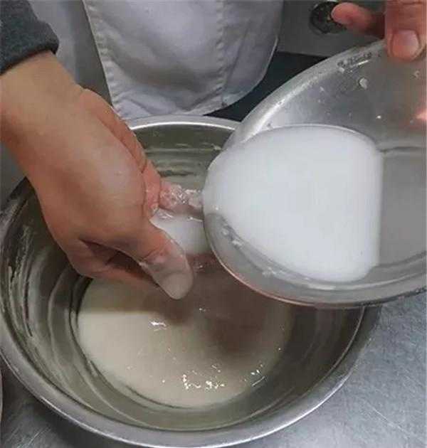 嘉顿鸡片香蒜鸡味饼干_浮油鸡片_枸杞头氽鸡片