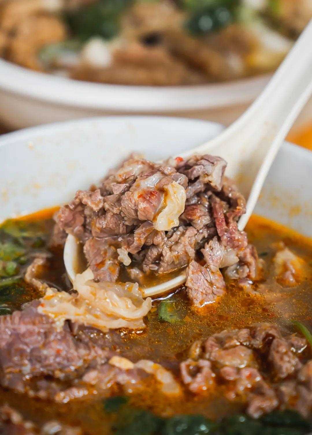 潮汕湿炒牛肉粿条做法_湿辣牛肉_卤味增香牛肉膏在辣条中使用