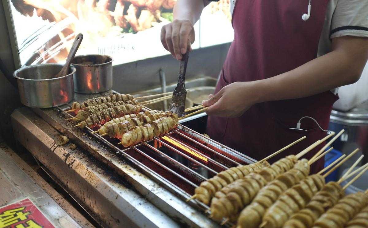 一锅汤里面的面筋是什么面筋_烤面筋_烤面筋，的面筋怎么做