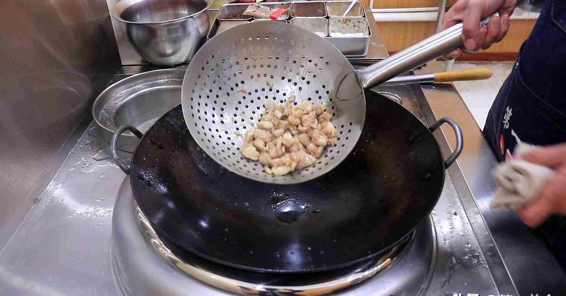 鸡肉酱_鸡肉卷饼用什么酱_鸡肉香菇酱简单的做法