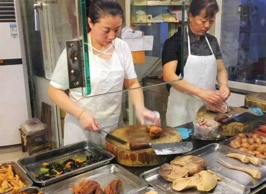 卤肉能一直泡在卤水_李锦记卤水汁怎么卤肉_卤肉卤水