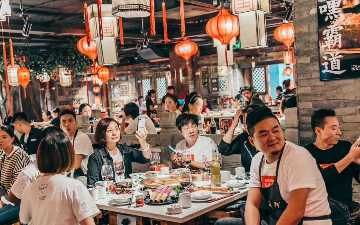 餐饮店这样装修，成本更可控，顾客更喜欢