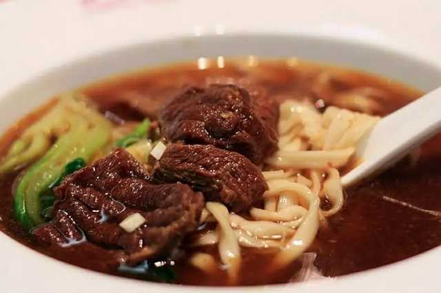 台湾牛肉面牛肉饭系列